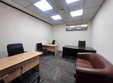 235 m² Business space in Dubai, Al Maktoum Road (%[postal_code]) - 12 | MatchOffice.com