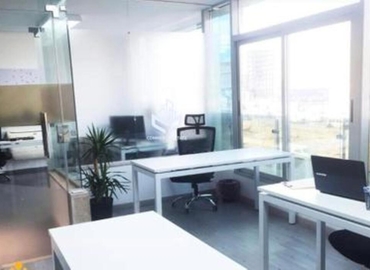 250 m² Coworking space  in Dubai, Al Sa'ada Street (%[postal_code]) - 1 | MatchOffice.com