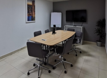 100 m² Conference space in Abu Dhabi, King Abdullah Bin Abdulaziz Al Saud Street 4 (%[postal_code]) - 2 | MatchOffice.com