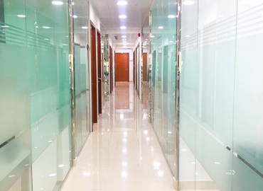 100 m² Business space in Abu Dhabi, 3rd Street 405 (%[postal_code]) - 2 | MatchOffice