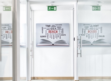 10 m² Shared workspace  in Dubai, 10th Floor (%[postal_code]) - 2 | MatchOffice