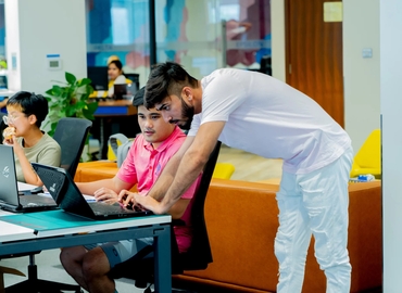 100 m² Coworking  in Dubai, Cluster R (%[postal_code]) - 4 | MatchOffice