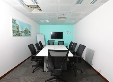 120 m² Conference space in Abu Dhabi, Hamdan Bin Mohammed Street (%[postal_code]) - 2 | MatchOffice