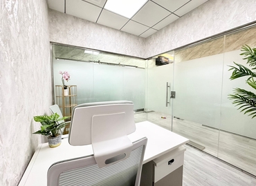 Office Iris Bay  Dubai