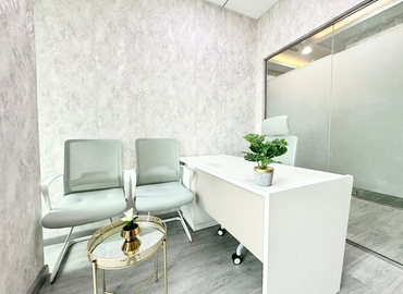 Office Iris Bay  Dubai