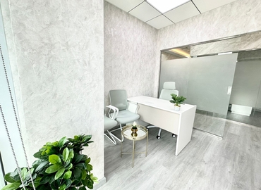 Office Iris Bay  Dubai