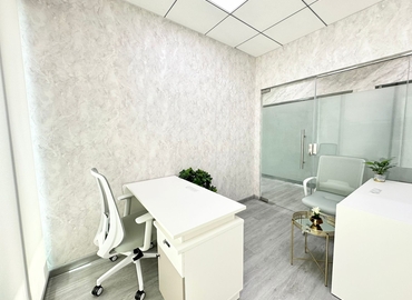 Office Iris Bay  Dubai