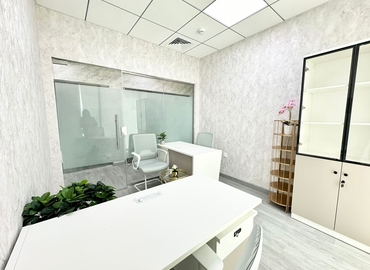 Office Iris Bay  Dubai