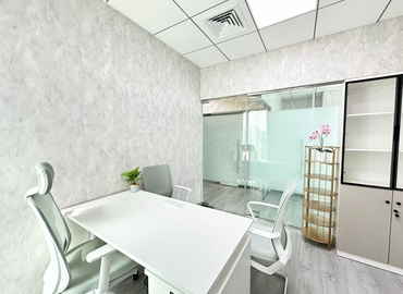 Office Iris Bay  Dubai