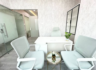 Office Iris Bay  Dubai