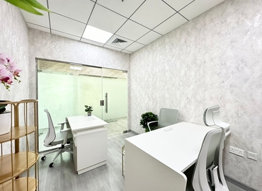 Office Iris Bay  Dubai