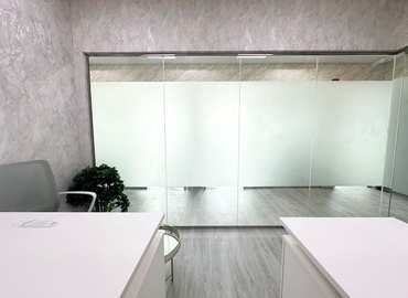 Office Iris Bay  Dubai