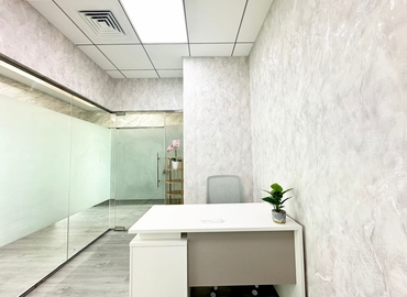 Office Iris Bay  Dubai