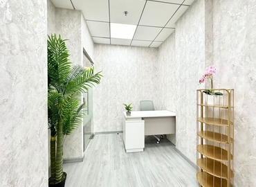 Office Iris Bay  Dubai