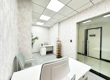 Office Iris Bay  Dubai