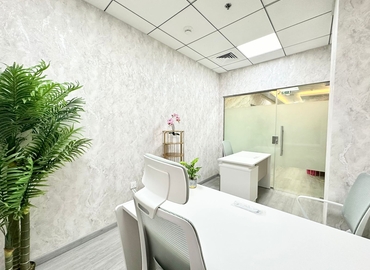 Office Iris Bay  Dubai