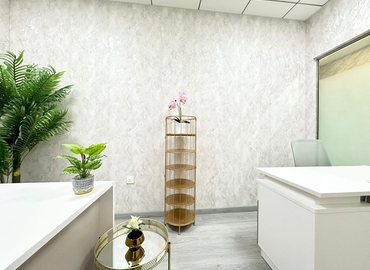 Office Iris Bay  Dubai