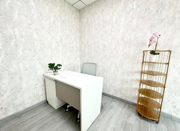 Office Iris Bay  Dubai