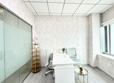 Office Iris Bay  Dubai