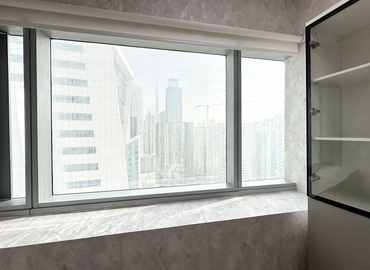 Office Iris Bay  Dubai