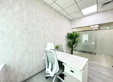 Office Iris Bay  Dubai
