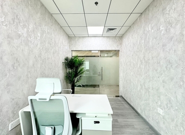 Office Iris Bay  Dubai