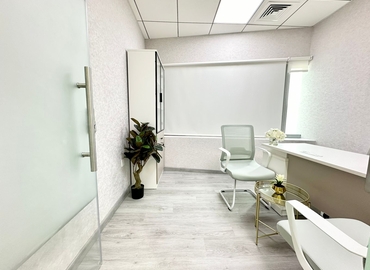 Office Iris Bay  Dubai