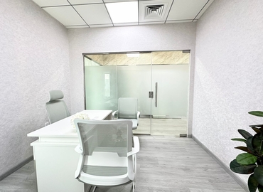 Office Iris Bay  Dubai
