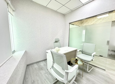 Office Iris Bay  Dubai