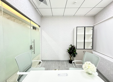 Office Iris Bay  Dubai