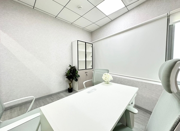 Office Iris Bay  Dubai