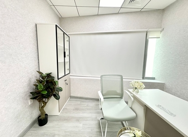 Office Iris Bay  Dubai