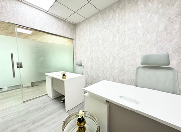 Office Iris Bay  Dubai