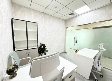 Office Iris Bay  Dubai