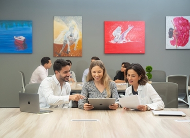 30 m² Conference room in Dubai, Expo Village Boulevard (%[postal_code]) - 1 | MatchOffice
