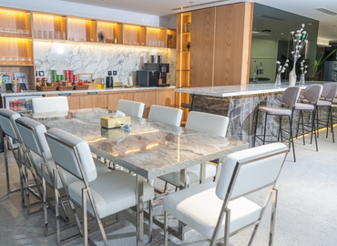 1000 m² Business center in Dubai, Cluster N (%[postal_code]) - 29 | MatchOffice.com