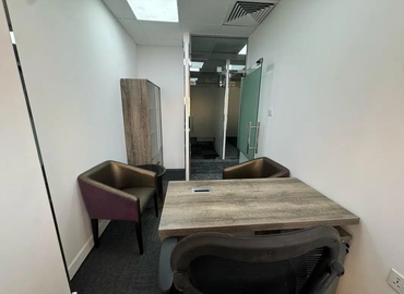 Office 777V+Q8G  Dubai