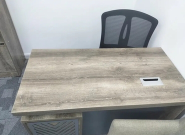 Office 777V+Q8G  Dubai