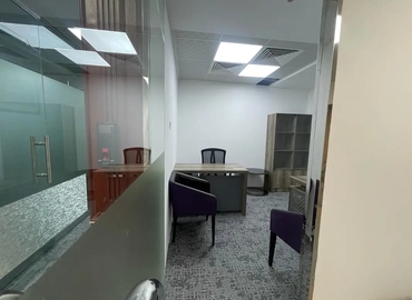 Office 777V+Q8G  Dubai