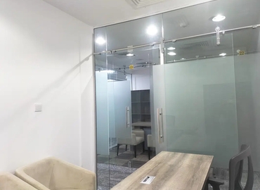 Office 777V+Q8G  Dubai