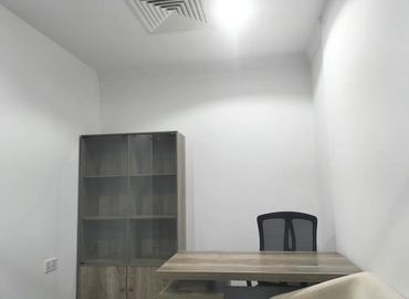 Office 777V+Q8G  Dubai