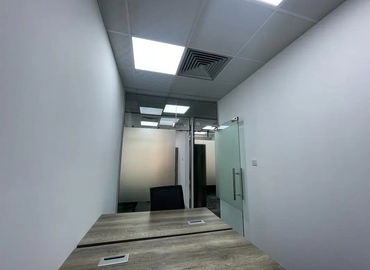 Office 777V+Q8G  Dubai