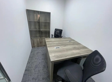 Office 777V+Q8G  Dubai