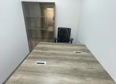 Office 777V+Q8G  Dubai