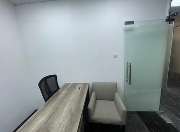 Office 777V+Q8G  Dubai