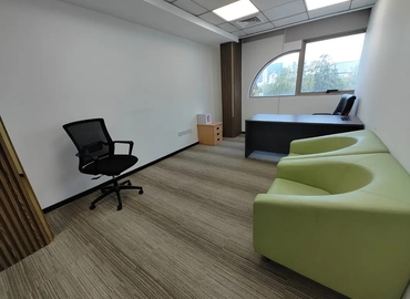 Office Al Maktoum Road 80  Dubai