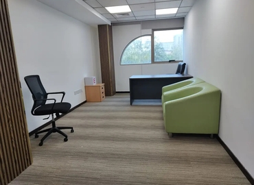 Office Al Maktoum Road 80  Dubai