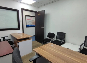 12 m² Serviced office in Dubai, Al Maktoum Rd (%[postal_code]) - 2 | MatchOffice.com
