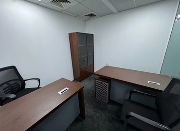 12 m² Business space in Dubai, Garhoud Atrium (%[postal_code]) - 1 | MatchOffice.com