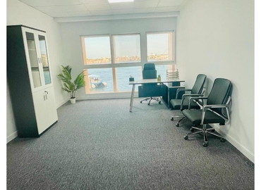 Office Bur Dubai  Burbank, CA